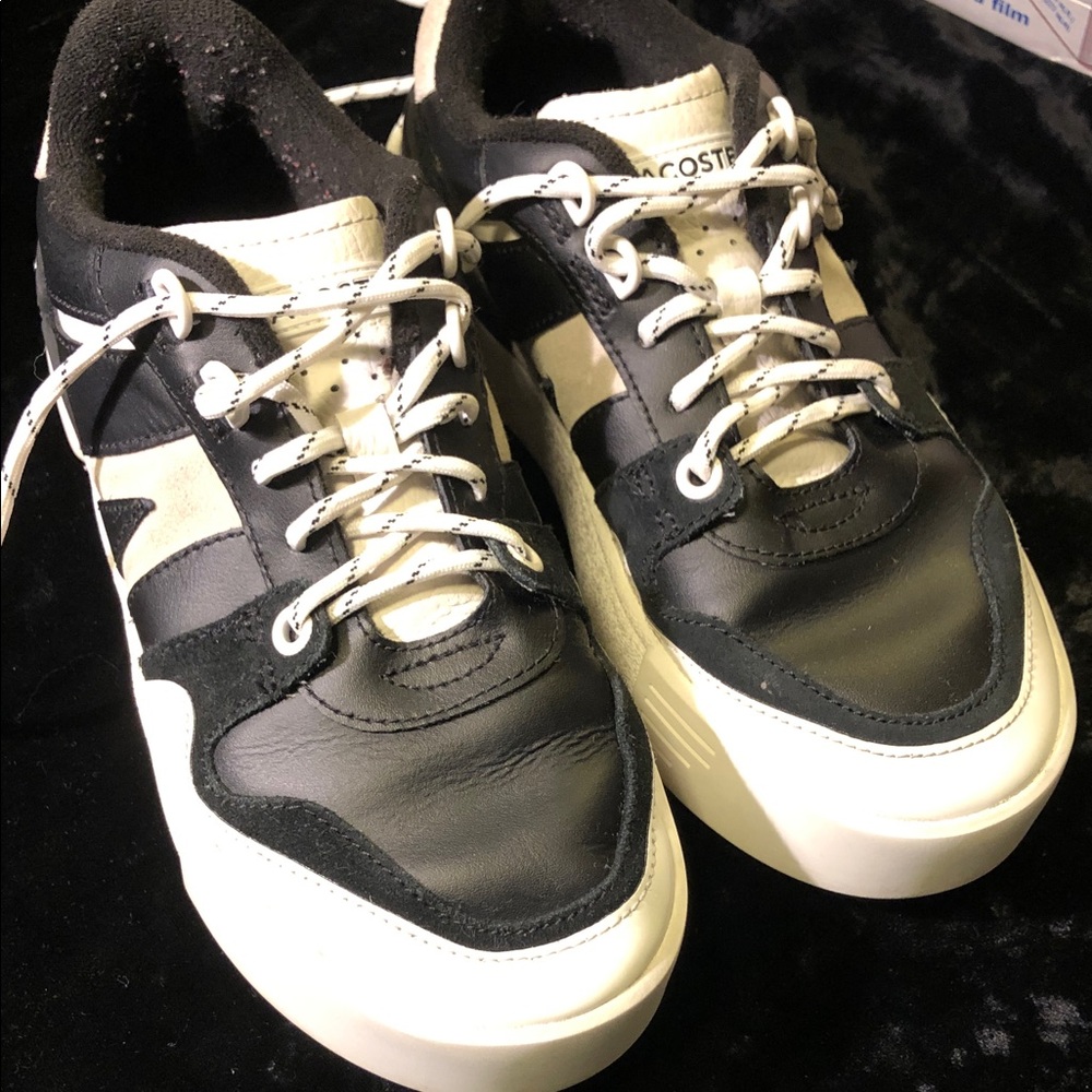 LaCoste L002 Womens leather trainers Sz 6